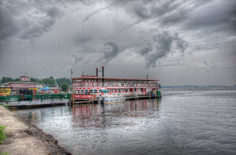 20100805_135653 Nikon D3 tone.jpg - The Songo Queen at Naples Causeway